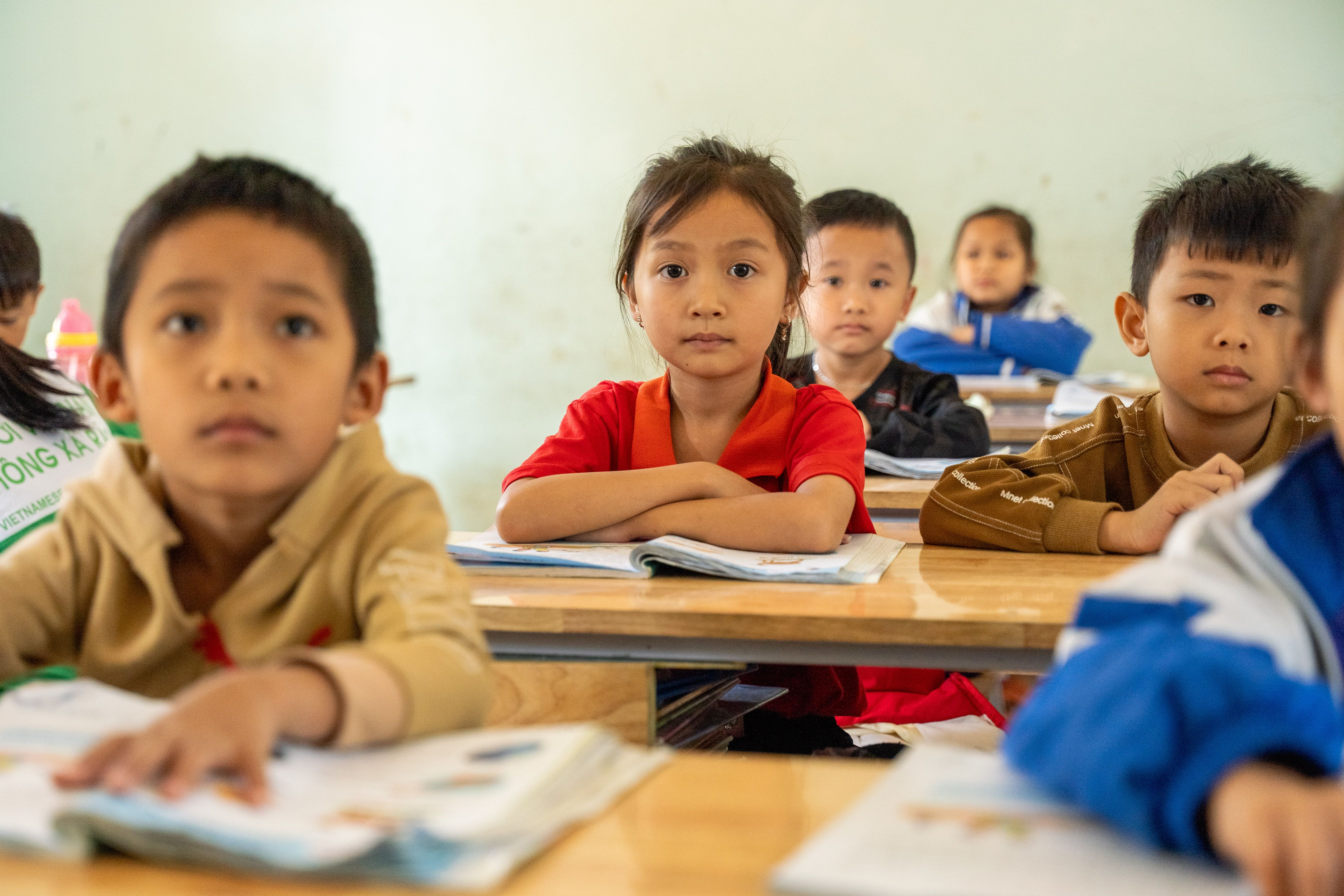 Real-time synchronized school administration